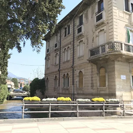 Palazzo Al Fiume דירה *