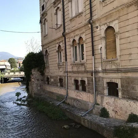 דירה Palazzo Al Fiume גארדה